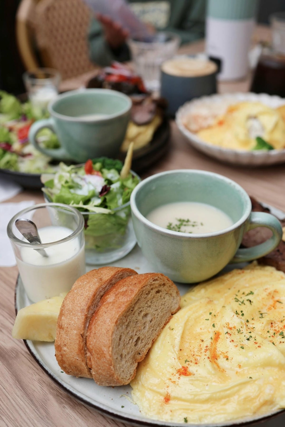 20251108-4xbcl 20251108-4xbcl