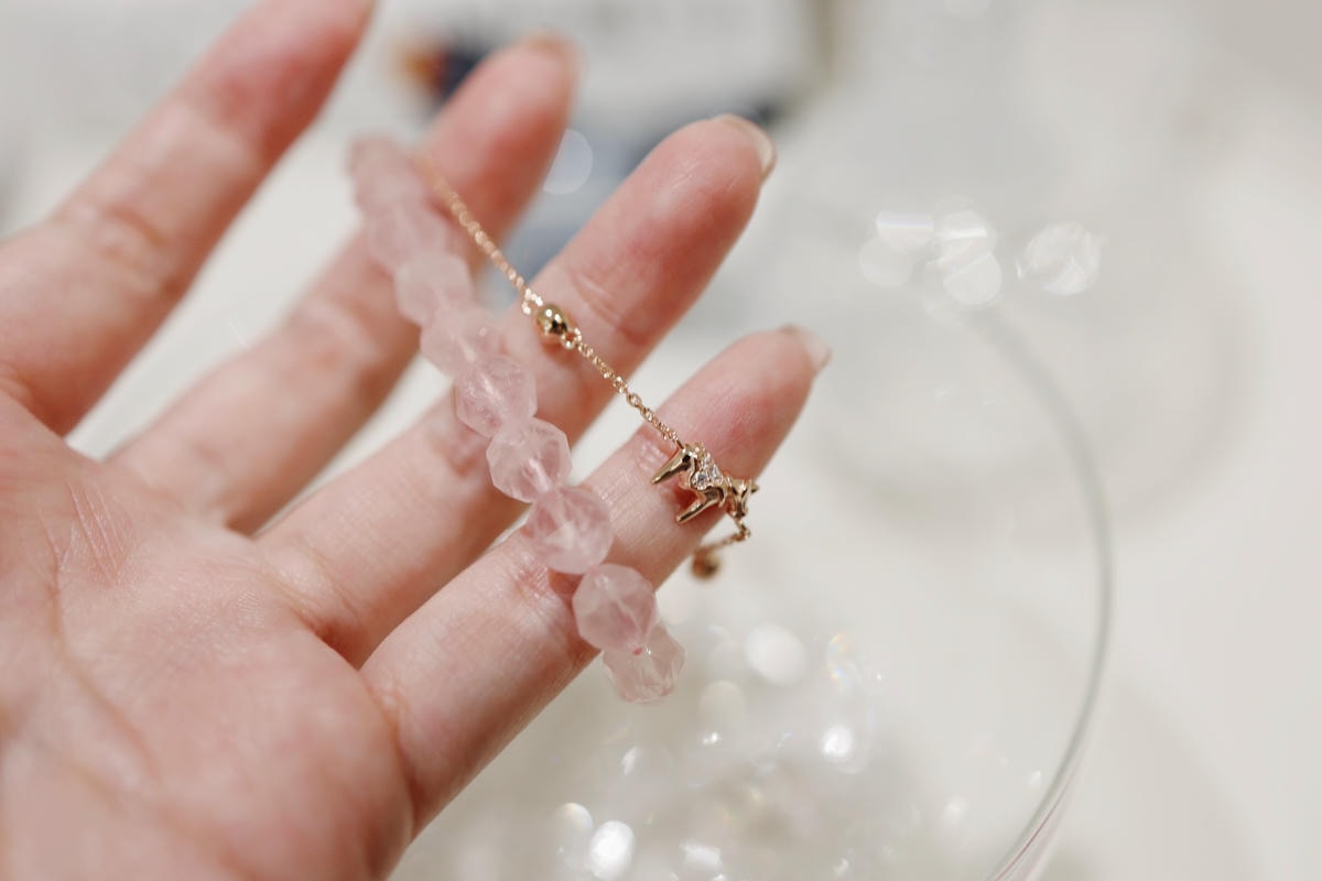 20251108-cyuz6 20251108-cyuz6