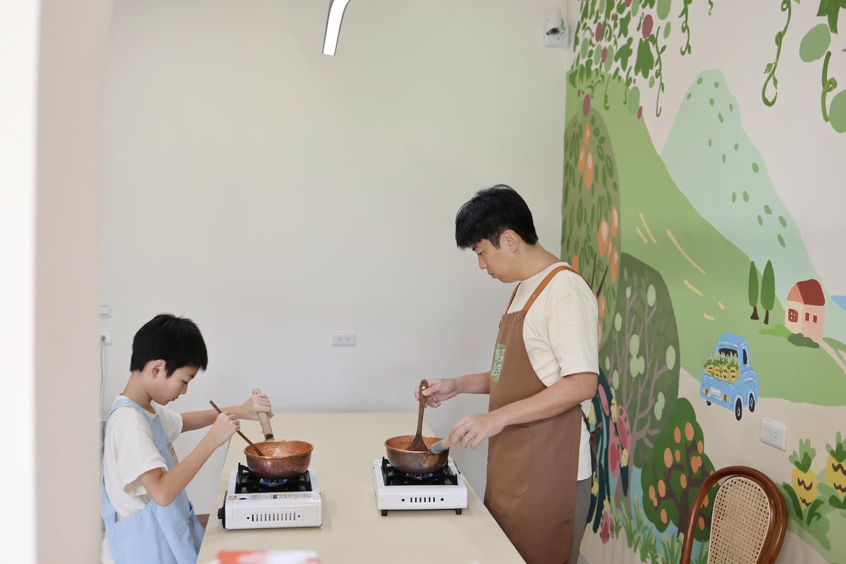 20251108-7xi21 20251108-7xi21