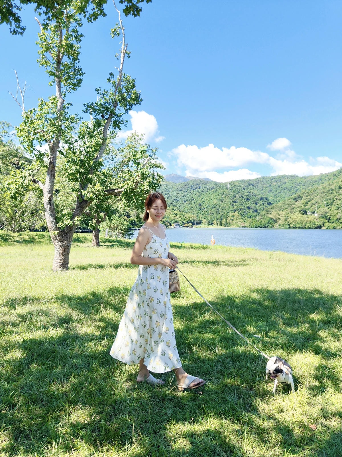 【宜蘭餐廳】礁溪新開幕|湖光山色中的玻璃茶屋《Herbell 【宜蘭餐廳】礁溪新開幕|湖光山色中的玻璃茶屋《Herbell