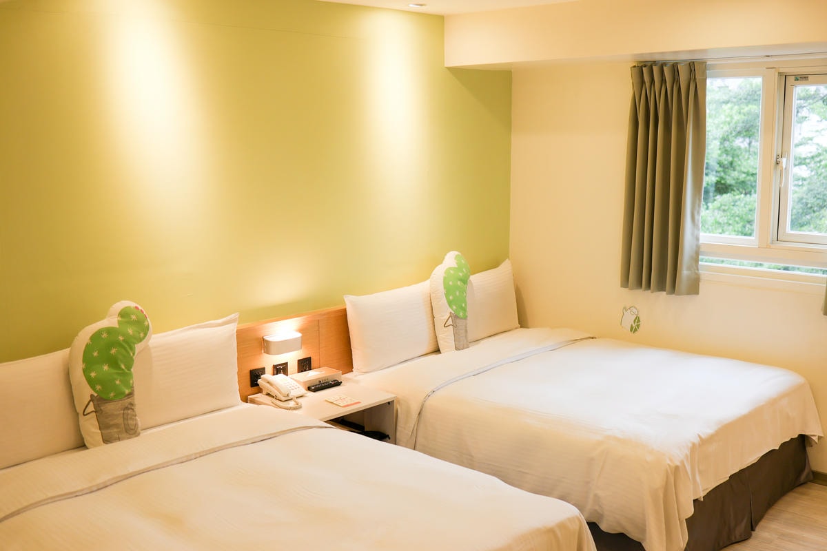 【台中住宿】西屯路上鄰近逢甲夜市，親子童趣房『葉綠宿 Gre