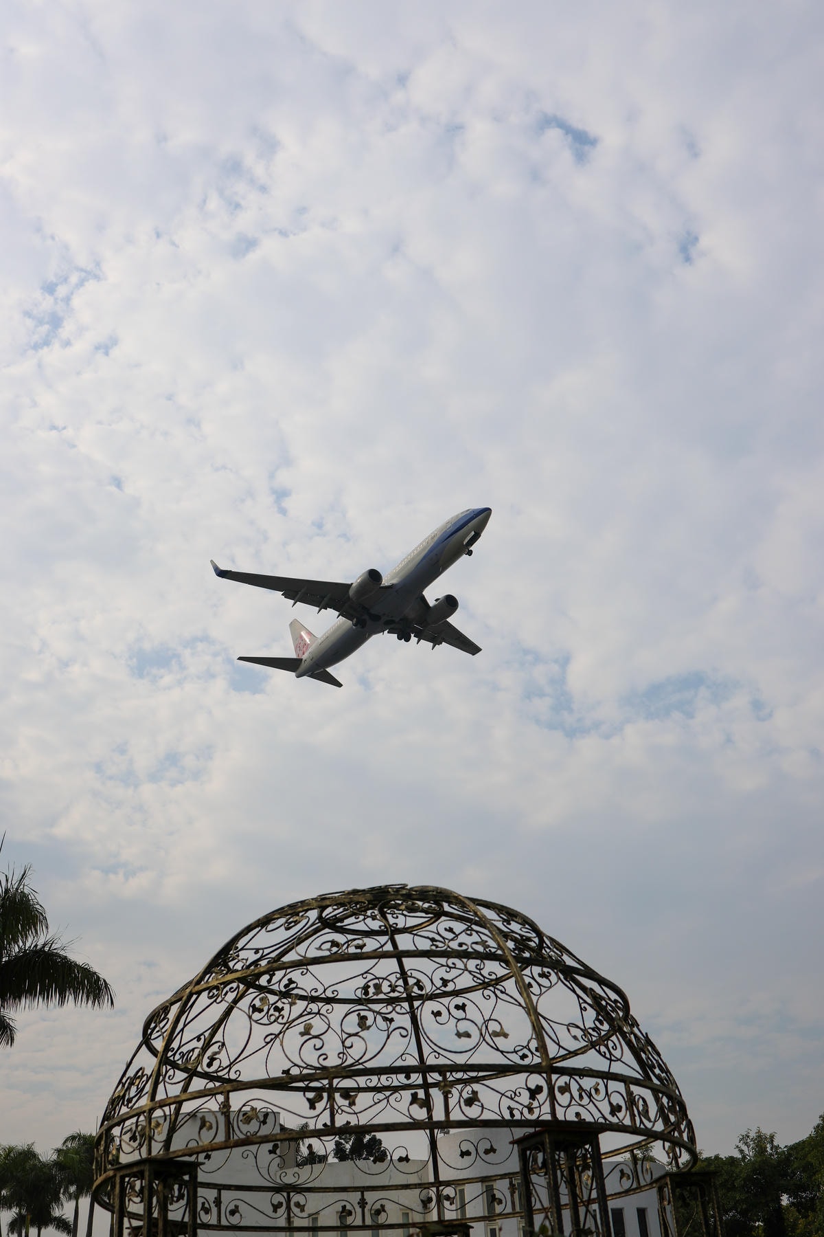 【台北景點】共融公園溜滑梯,2024全台最大玫瑰花園花展來囉 【台北景點】共融公園溜滑梯,2024全台最大玫瑰花園花展來囉