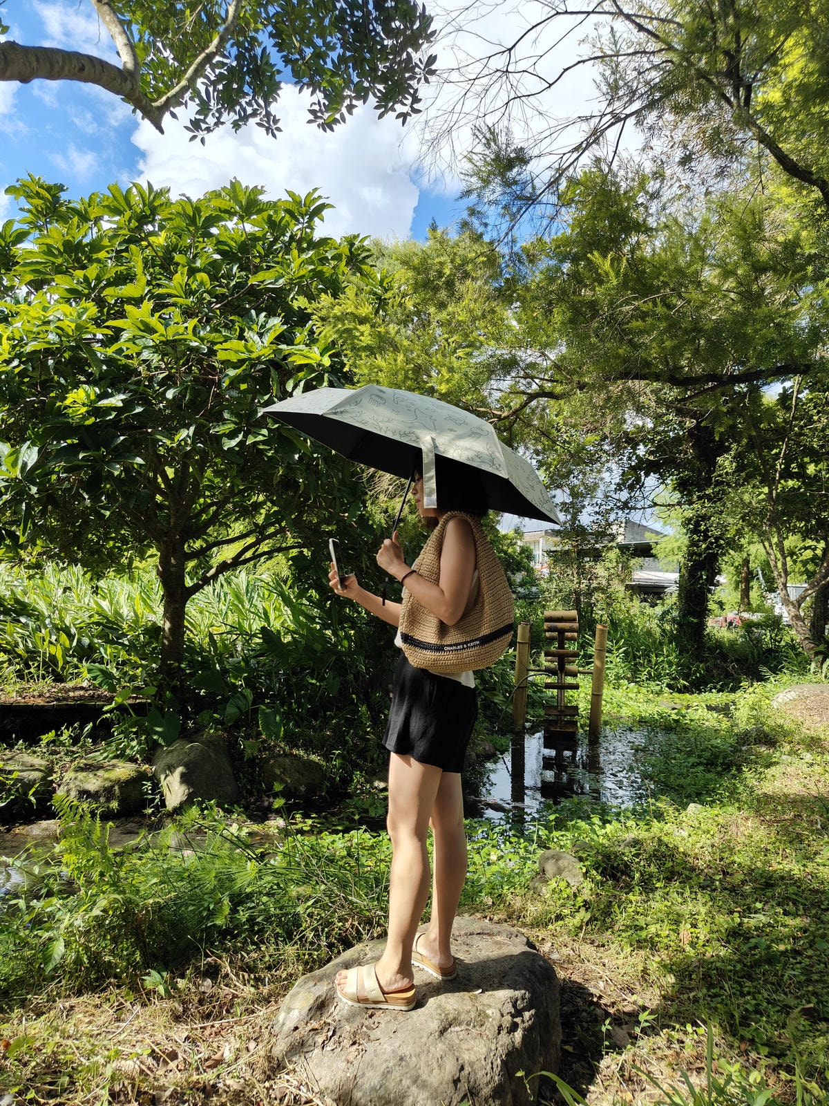 【宜蘭親子景點】田媽媽花泉休閒農場|野薑花海、清涼湧泉戲水池 【宜蘭親子景點】田媽媽花泉休閒農場|野薑花海、清涼湧泉戲水池