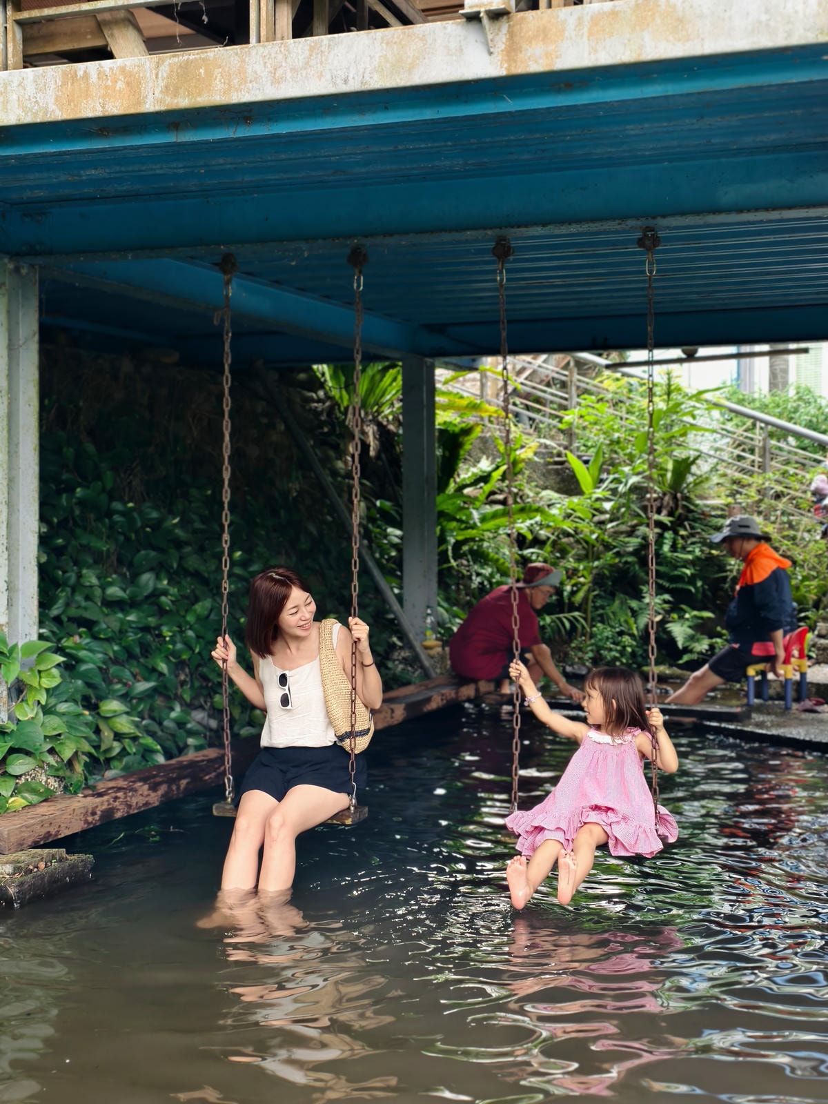 【宜蘭親子景點】田媽媽花泉休閒農場|野薑花海、清涼湧泉戲水池 【宜蘭親子景點】田媽媽花泉休閒農場|野薑花海、清涼湧泉戲水池