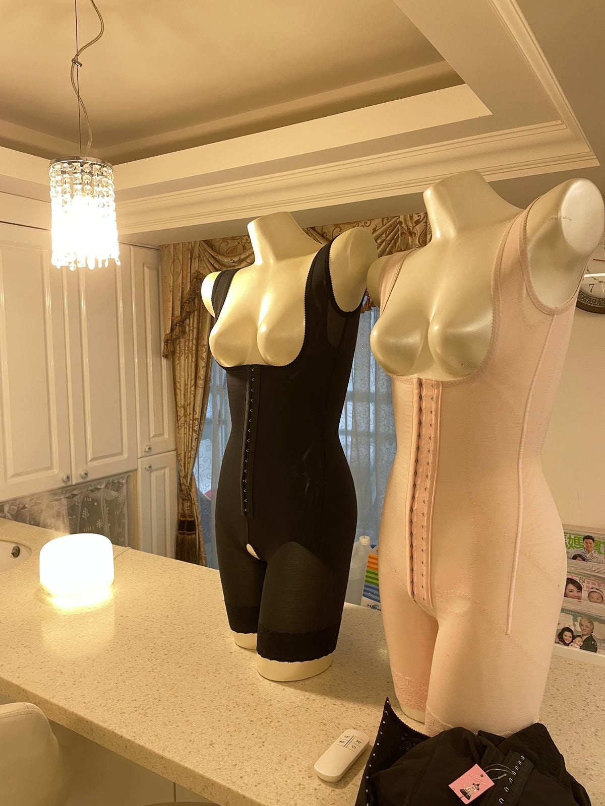 兩款塑身衣.JPG