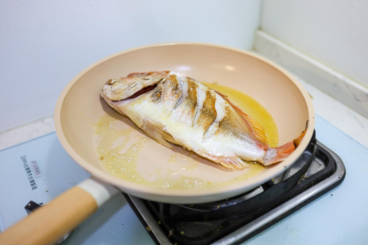 【鍋具推薦】簡約耐看！一體成型，導熱效果快【義大利CUOCO