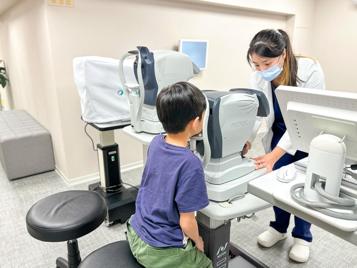 【小孩近視要控制】戶外運動生活不受限!『學童近視專用日拋』分 【小孩近視要控制】戶外運動生活不受限!『學童近視專用日拋』分