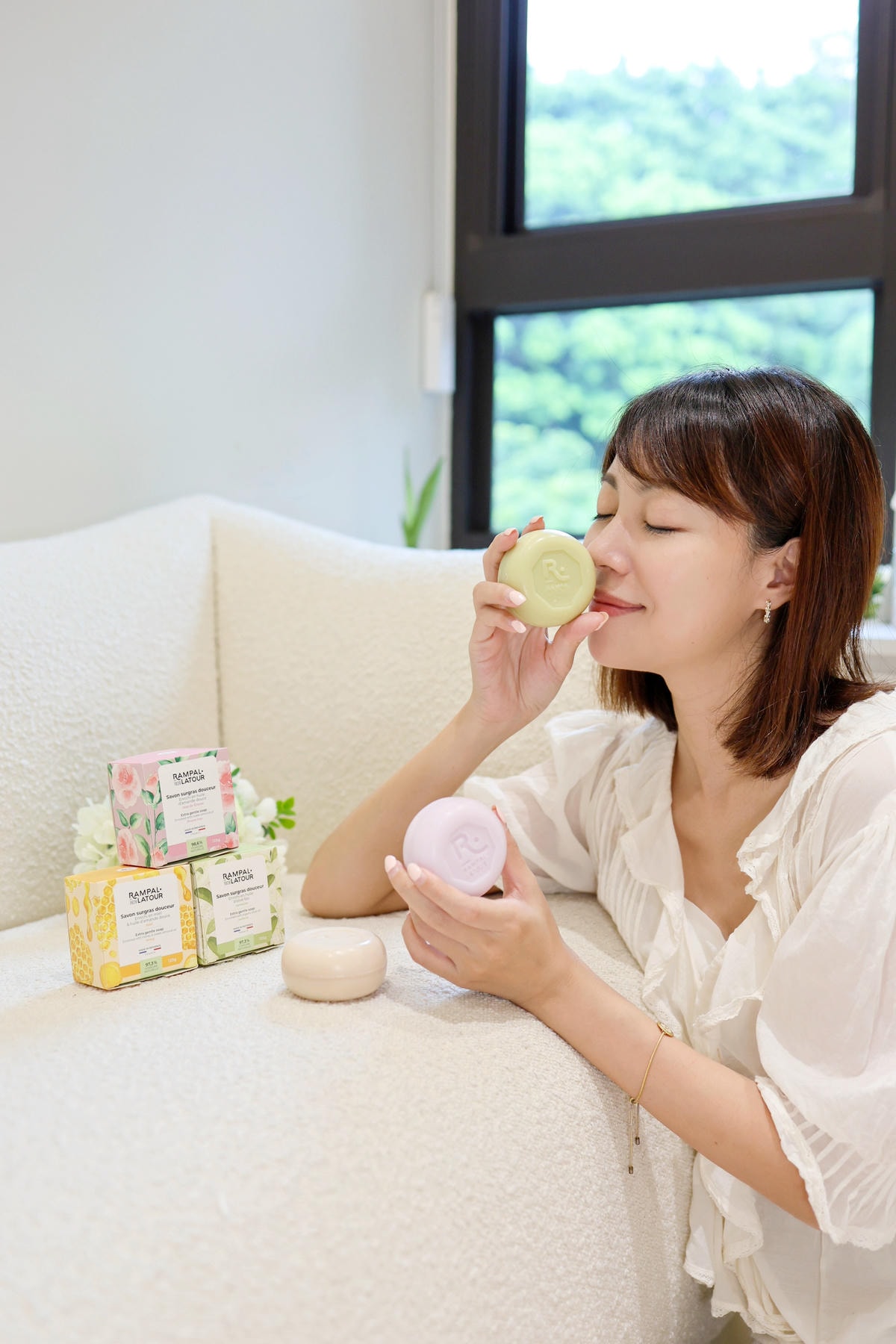 【香皂推薦】越洗越保濕,南法香頌『超潤甜杏仁油香皂』分享 【香皂推薦】越洗越保濕,南法香頌『超潤甜杏仁油香皂』分享