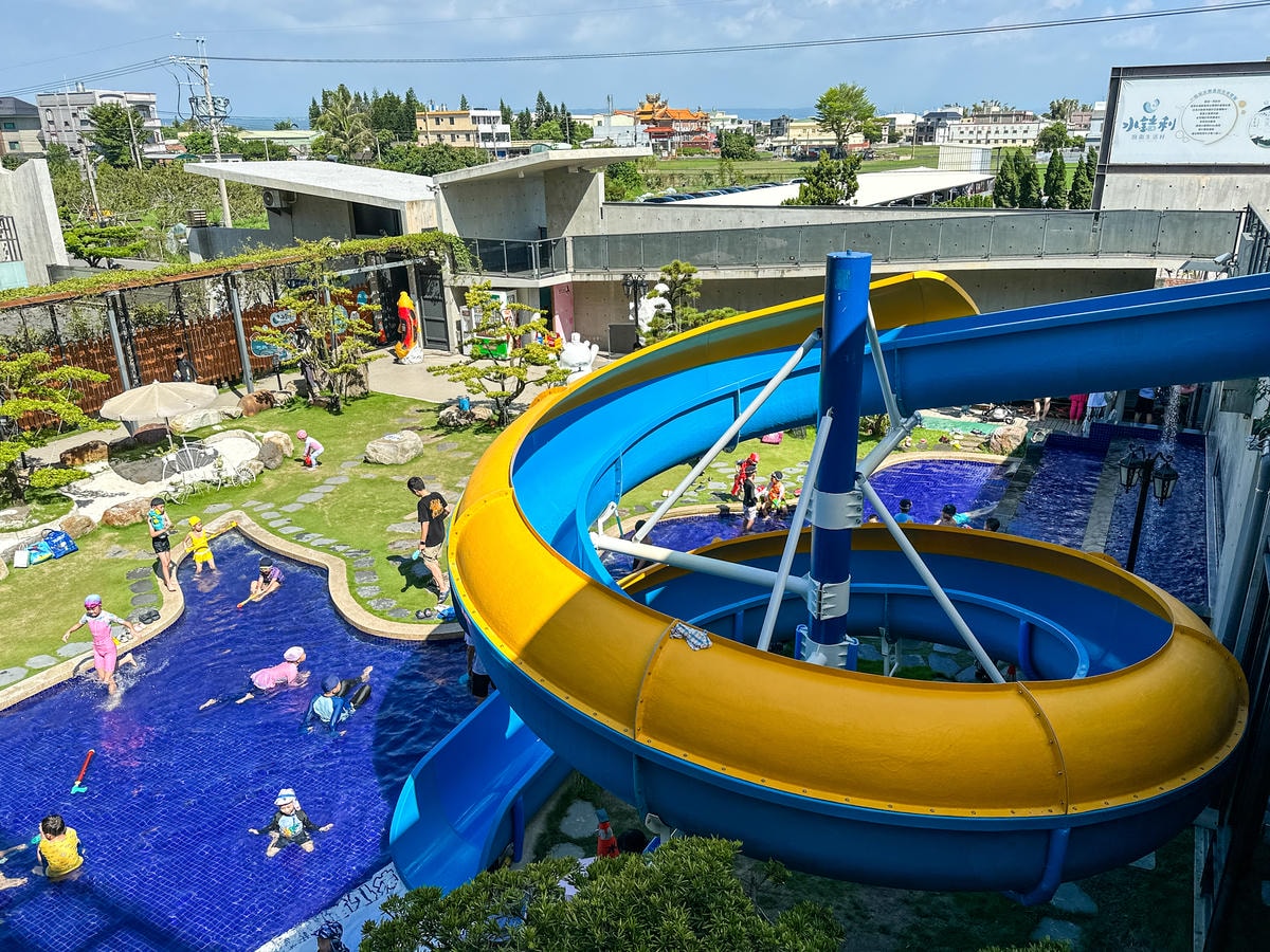 【彰化親子景點】全世界最大水龍頭 ，滑水道、沙坑、互動親子『