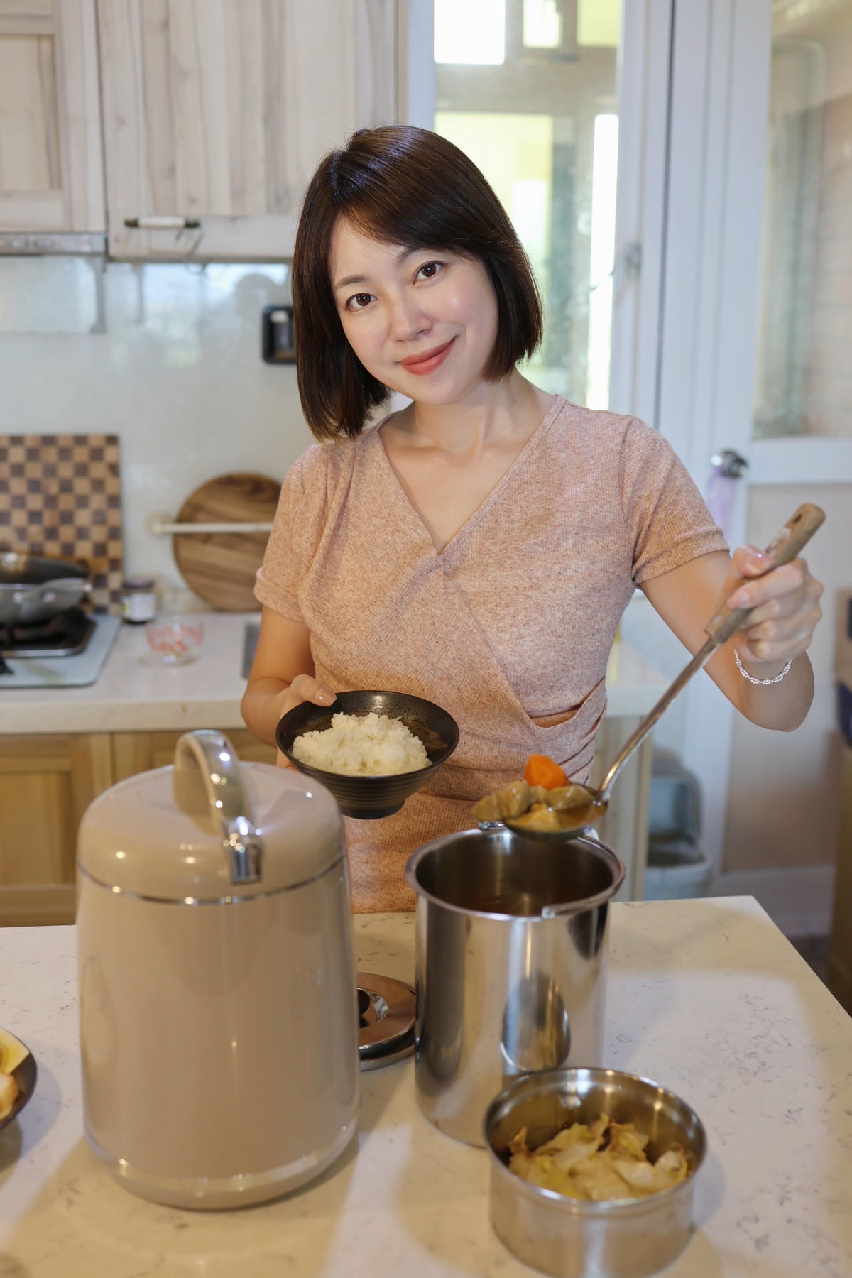 忙碌媽媽的料理救星|GOLDEN FIRE 火牌燜燒鍋 開箱 忙碌媽媽的料理救星|GOLDEN FIRE 火牌燜燒鍋 開箱