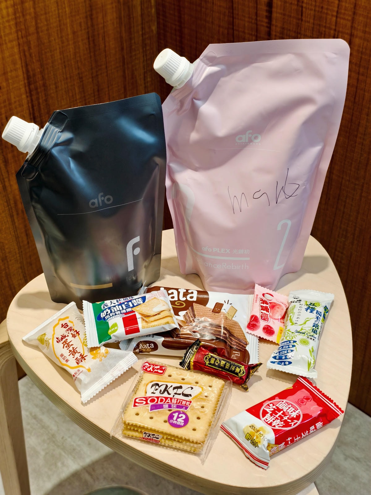 【海倫愛美】台北中山區 馬克老師設計師 縮毛矯正燙和染髮心得 【海倫愛美】台北中山區 馬克老師設計師 縮毛矯正燙和染髮心得