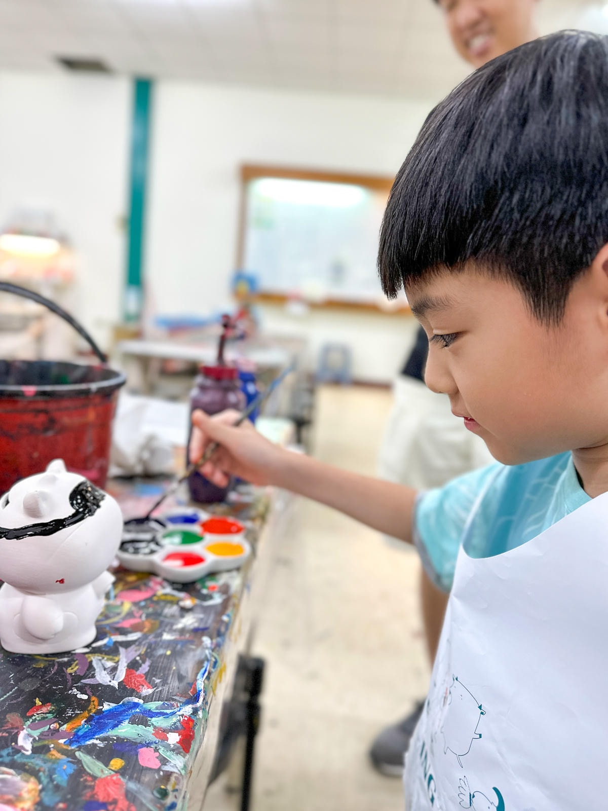 【苗栗景點】房間新改裝，小動物餵食好可愛『飛牛牧場』