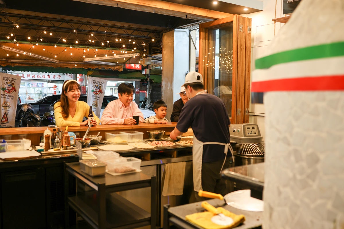 【台北餐廳】正統拿坡里披薩,捷運永春站 『Pizza3“披薩 【台北餐廳】正統拿坡里披薩,捷運永春站 『Pizza3“披薩