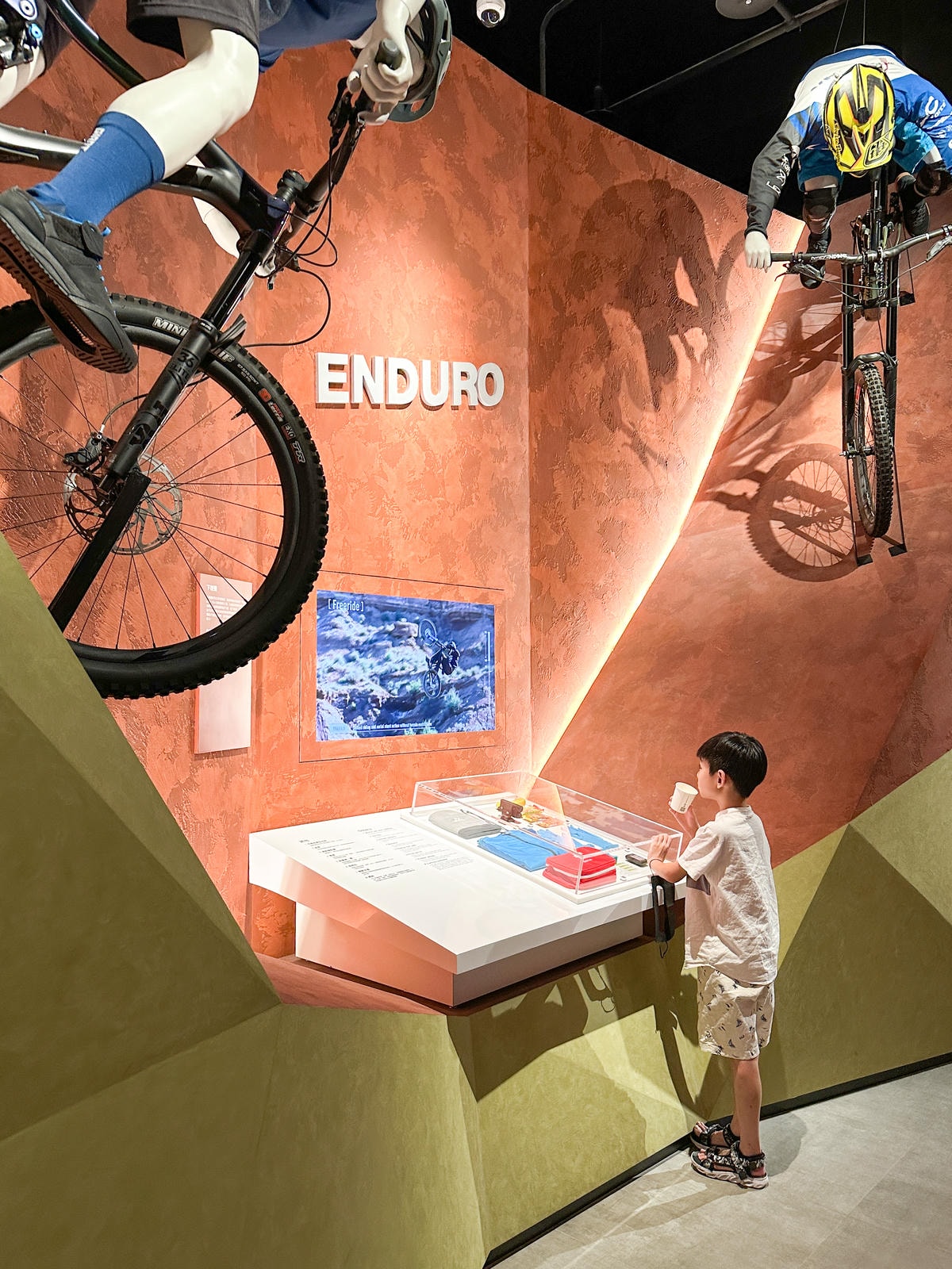 【台中景點】避暑好去處「自行車文化探索館」 【台中景點】避暑好去處「自行車文化探索館」