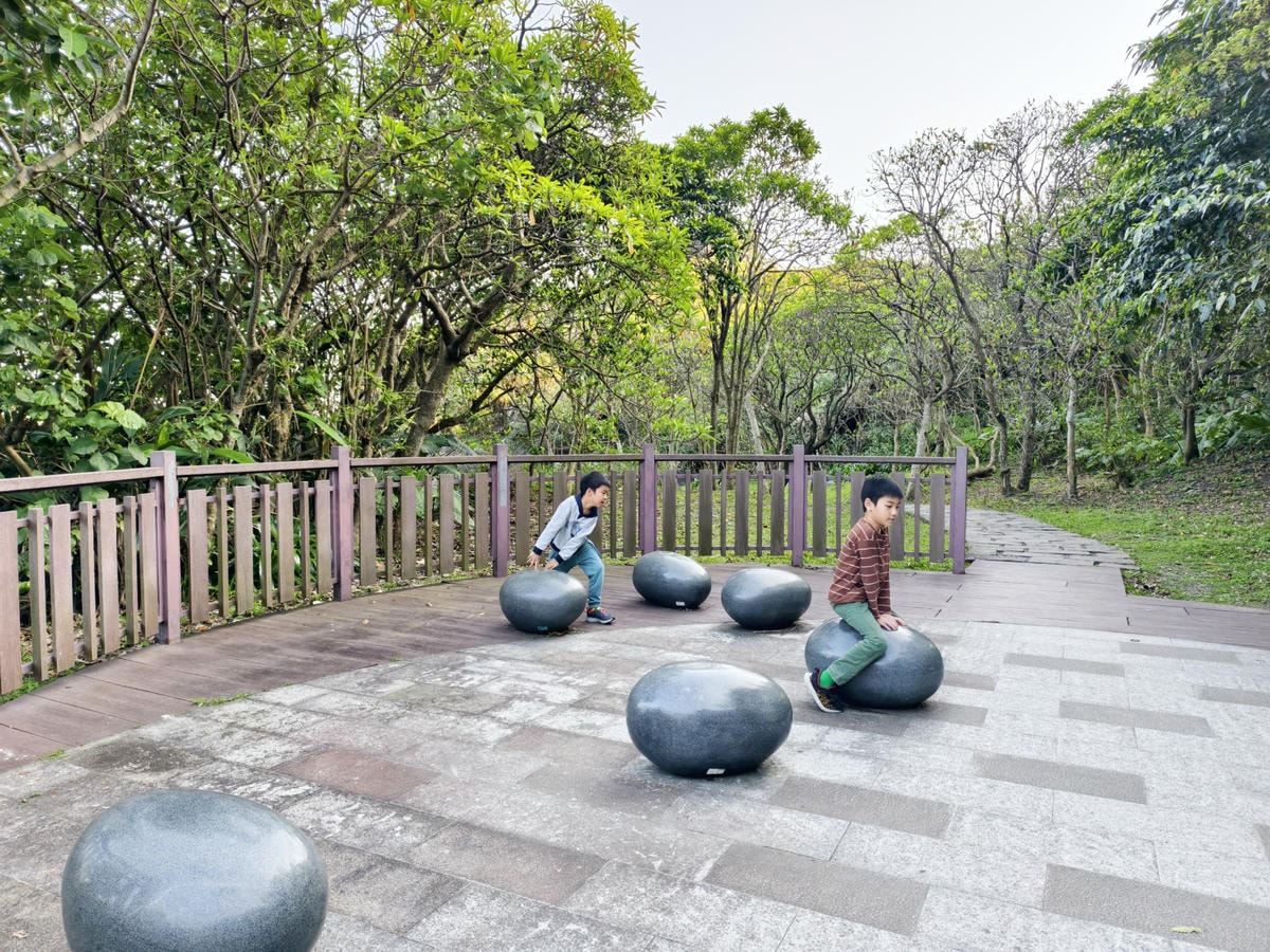 【宜蘭景點】『北關一線天』鬼斧神工海蝕奇景,親子必遊秘境! 【宜蘭景點】『北關一線天』鬼斧神工海蝕奇景,親子必遊秘境!
