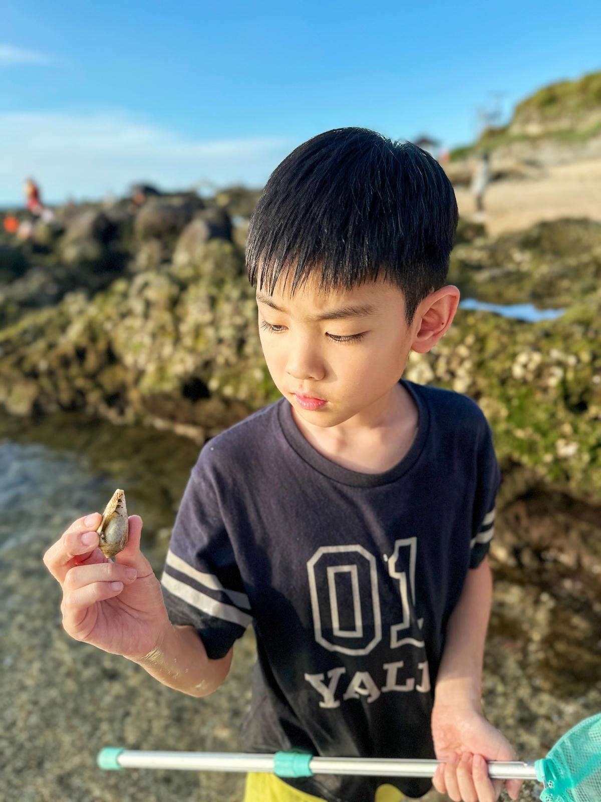 【新北玩水景點】親子生態旅人『石門洞潮間帶』抓螃蟹囉！