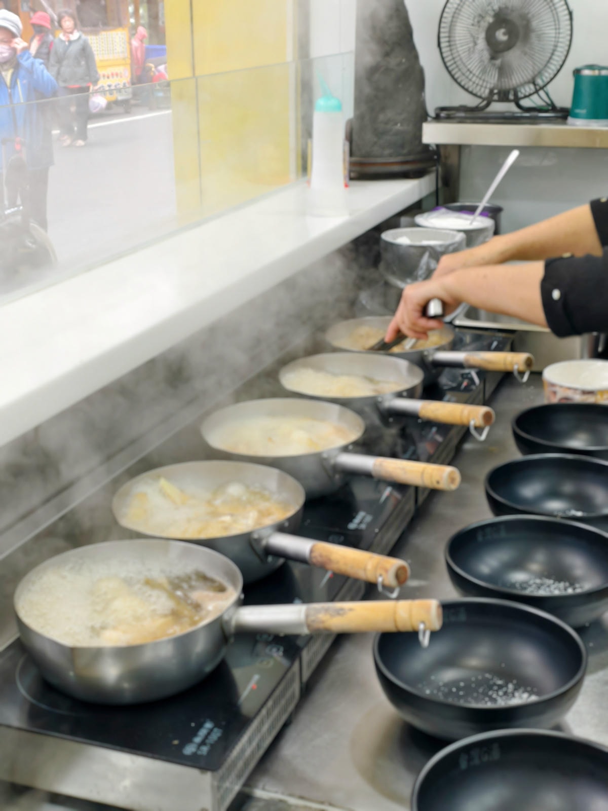 【淡水總店】台灣G湯YOUNG SOUP,鮮煮料足太滿足!冷 【淡水總店】台灣G湯YOUNG SOUP,鮮煮料足太滿足!冷