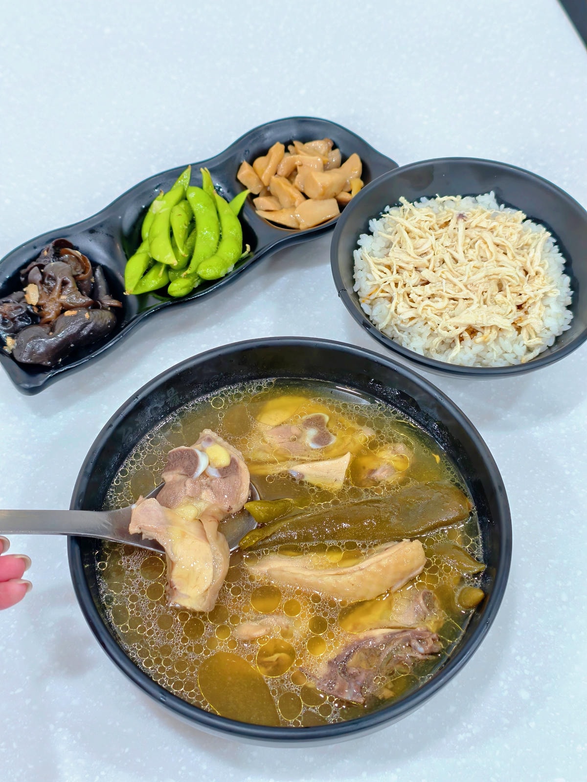 【淡水總店】台灣G湯YOUNG SOUP,鮮煮料足太滿足!冷 【淡水總店】台灣G湯YOUNG SOUP,鮮煮料足太滿足!冷