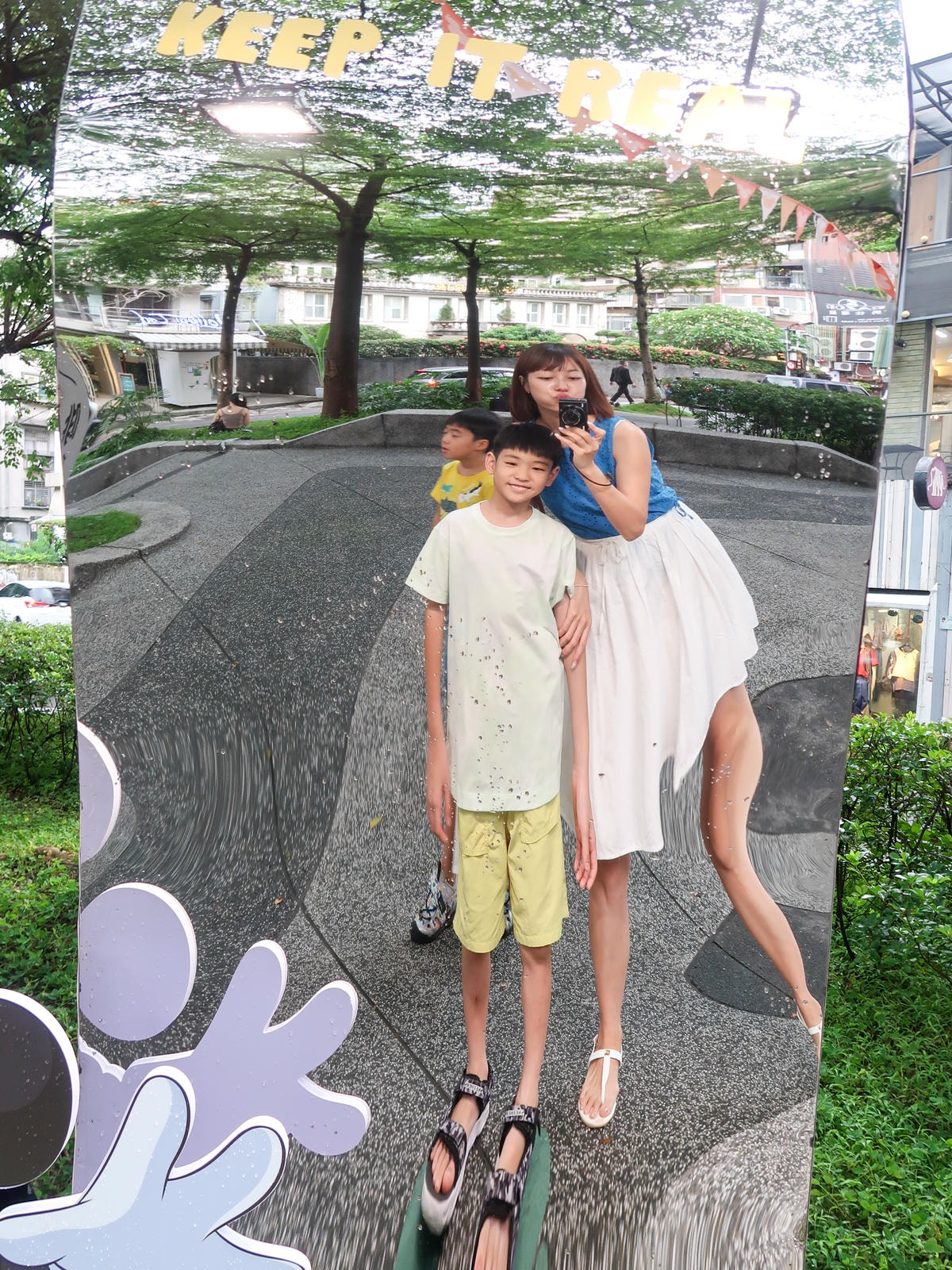 【台北景點】台北捷運X米奇與好朋友 心中山線形公園 【台北景點】台北捷運X米奇與好朋友 心中山線形公園