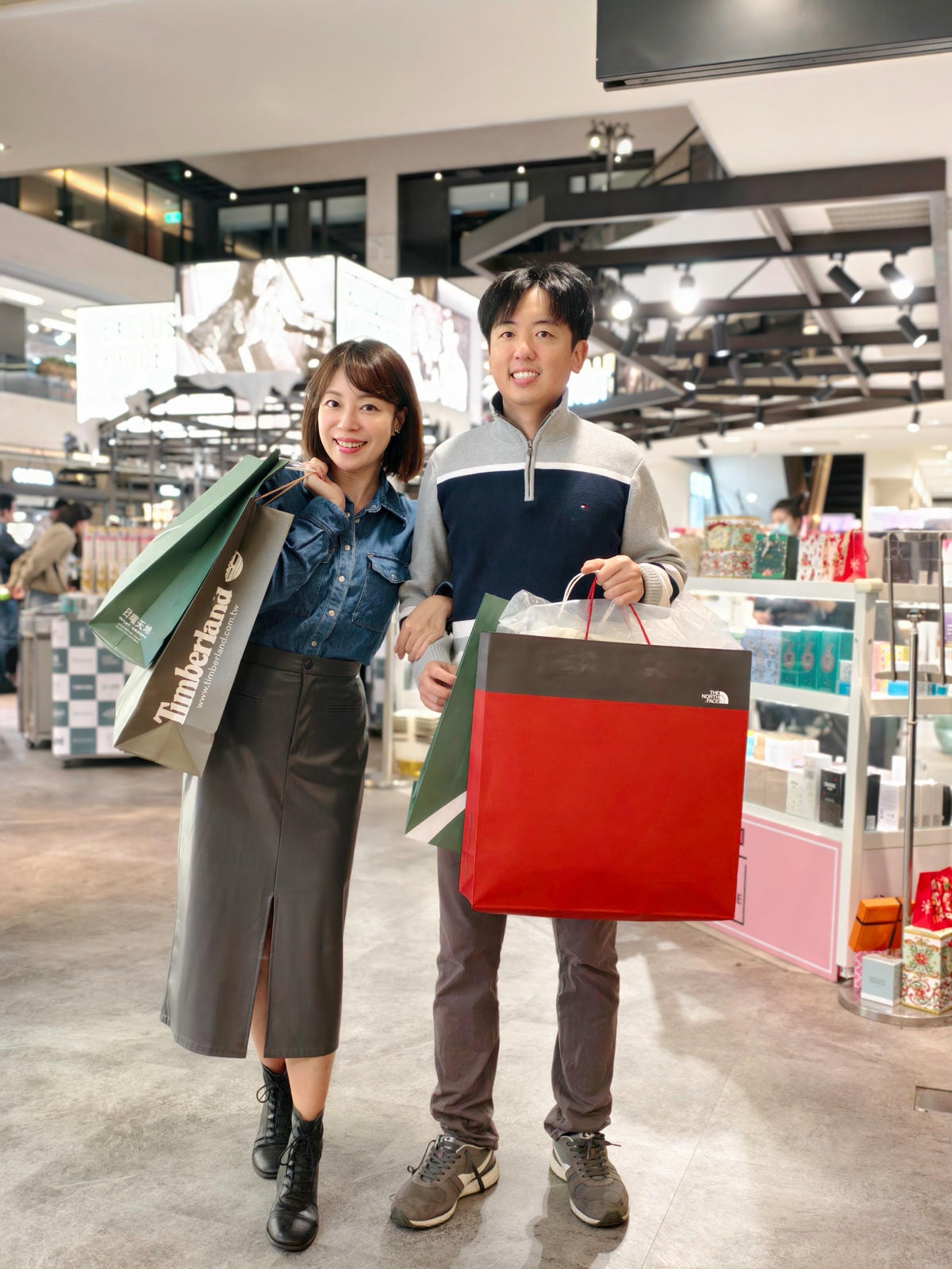 《搶翻天！》OUTLET 倒貨祭開跑🎉 男女服飾庫存 1 折