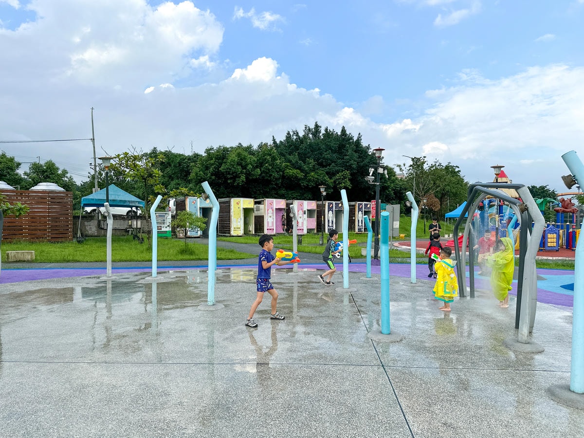 【新北景點】2024免費暑假戲水公園，汐止『星際遊戲場水星戲