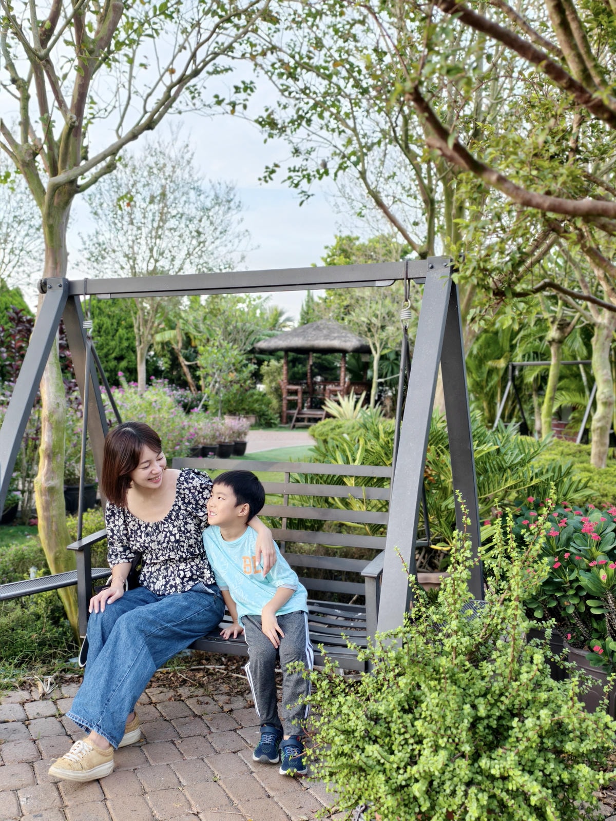 【嘉義景點】親子旅遊景點『三隻小豬觀光農場』高CP值，大型草