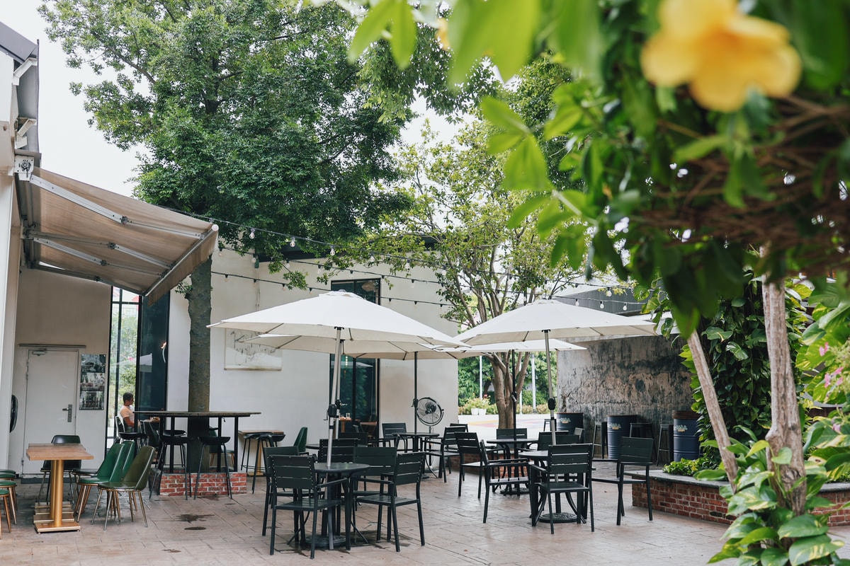 【桃園美食】忠貞文化園區『癮食聖堂』龍崗最古老基督教堂,招牌 【桃園美食】忠貞文化園區『癮食聖堂』龍崗最古老基督教堂,招牌