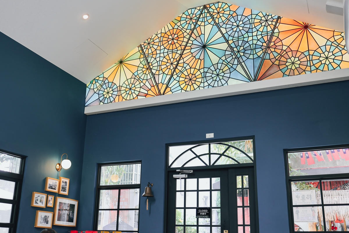 【桃園美食】忠貞文化園區『癮食聖堂』龍崗最古老基督教堂,招牌 【桃園美食】忠貞文化園區『癮食聖堂』龍崗最古老基督教堂,招牌