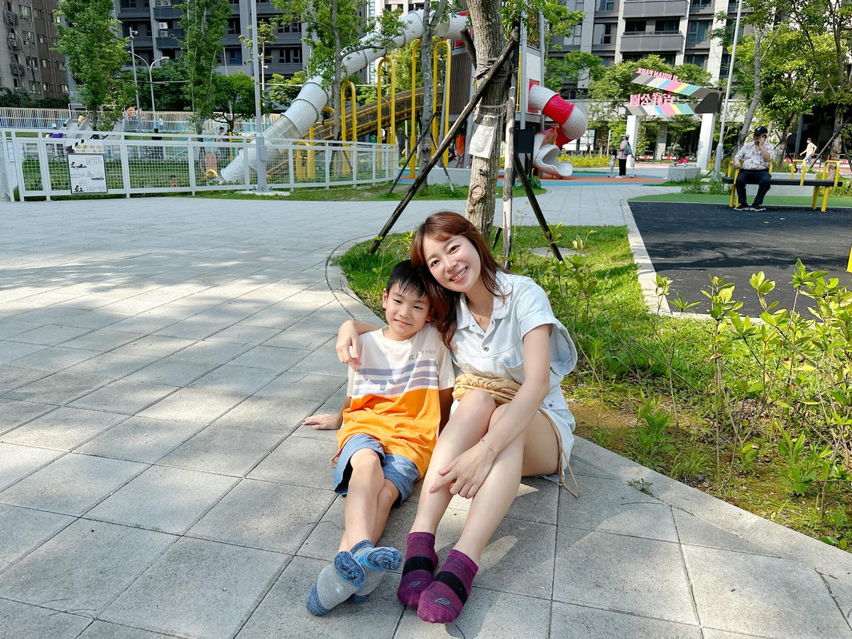 【好物推薦】平價好穿，兒童襪 親子襪 運動襪一家人喜歡的『F