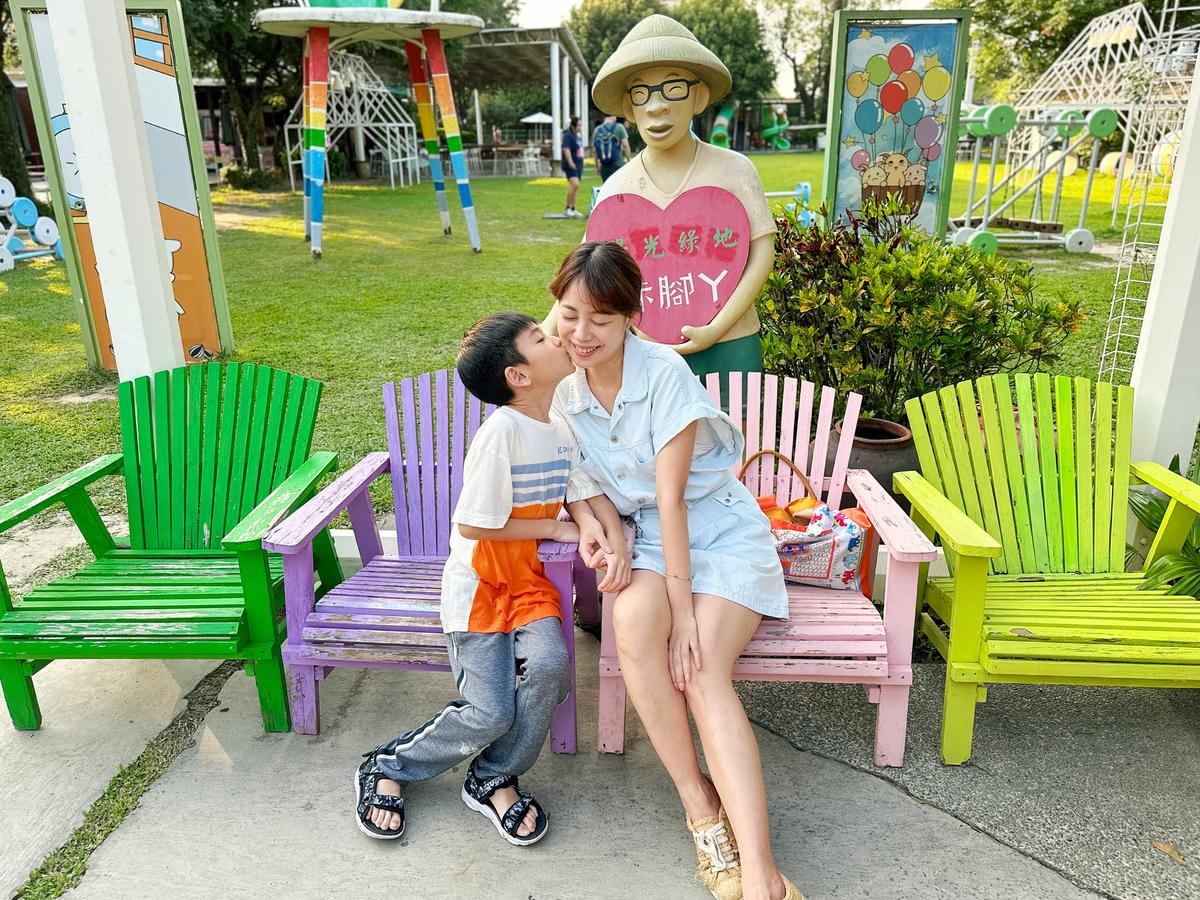 【台中景點】樹屋溜滑梯，戲水、玩沙、烤肉『赤腳丫生態農莊 』