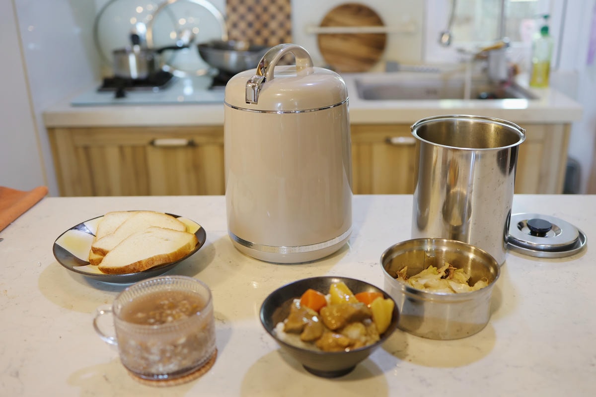 忙碌媽媽的料理救星|GOLDEN FIRE 火牌燜燒鍋 開箱 忙碌媽媽的料理救星|GOLDEN FIRE 火牌燜燒鍋 開箱