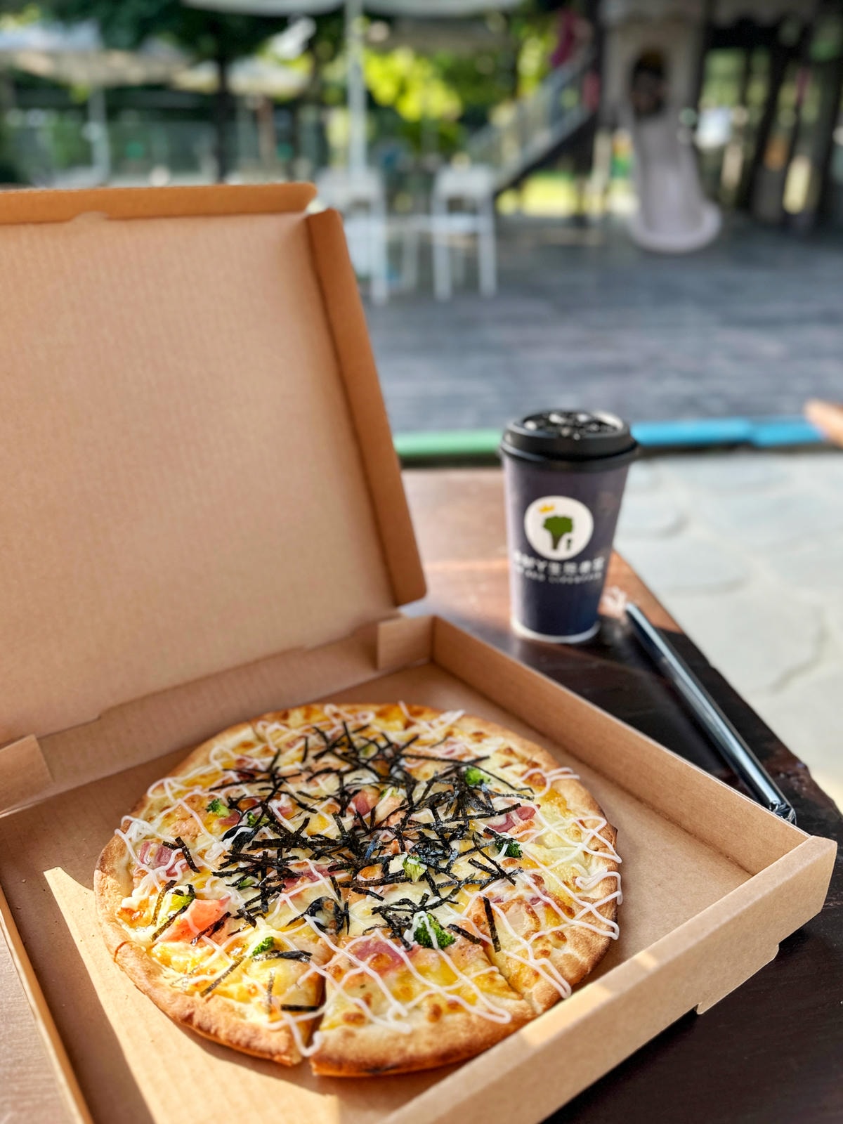 【台中景點】樹屋溜滑梯，戲水、玩沙、烤肉『赤腳丫生態農莊 』