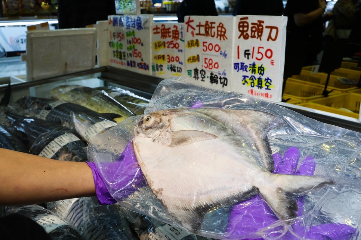 全台最大最超值活體冰鮮海鮮賣場,台中最大水產超市 『阿布潘水 全台最大最超值活體冰鮮海鮮賣場,台中最大水產超市 『阿布潘水