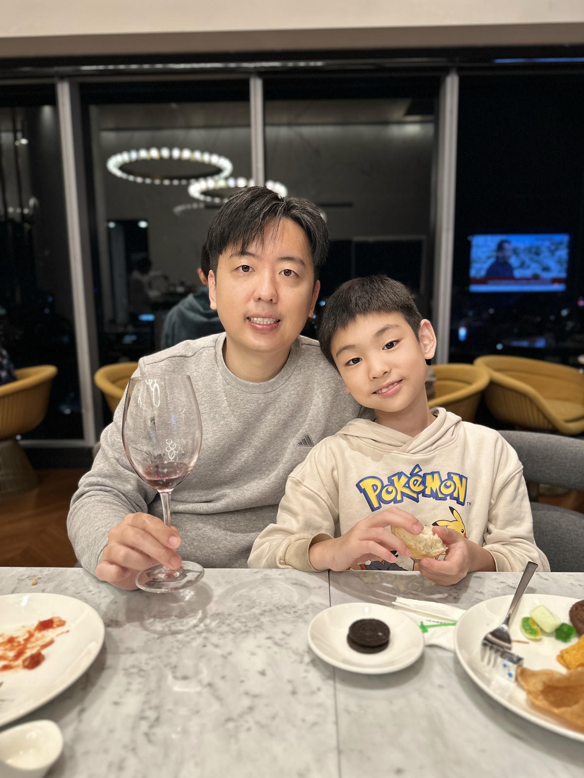 [親子住宿-台中]台中火車站對面，樓高25層的五星飯店『李方