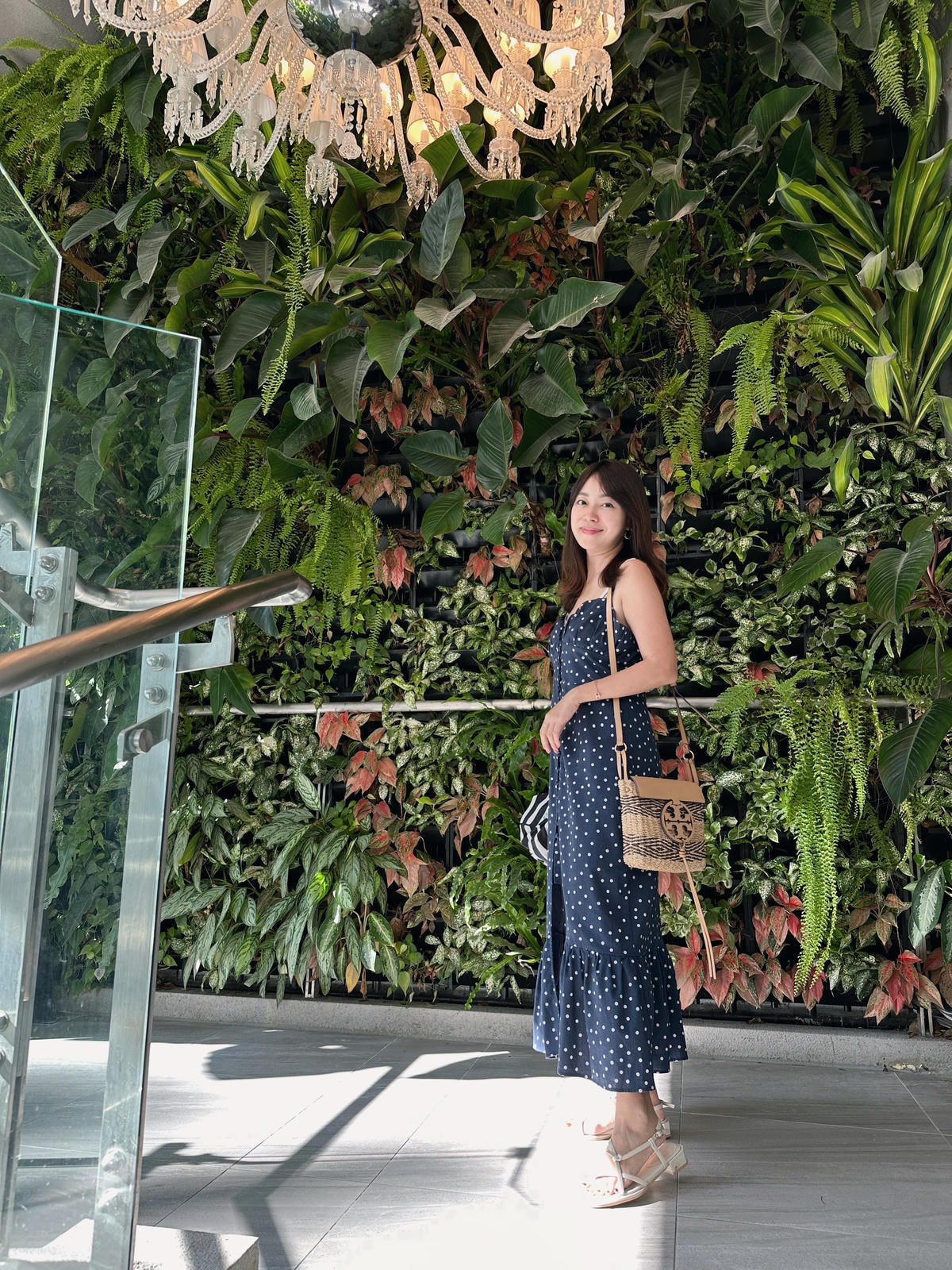 頭髮重現女神光!燙染受損大推,台北美髮推薦『LUMIÈ松山店