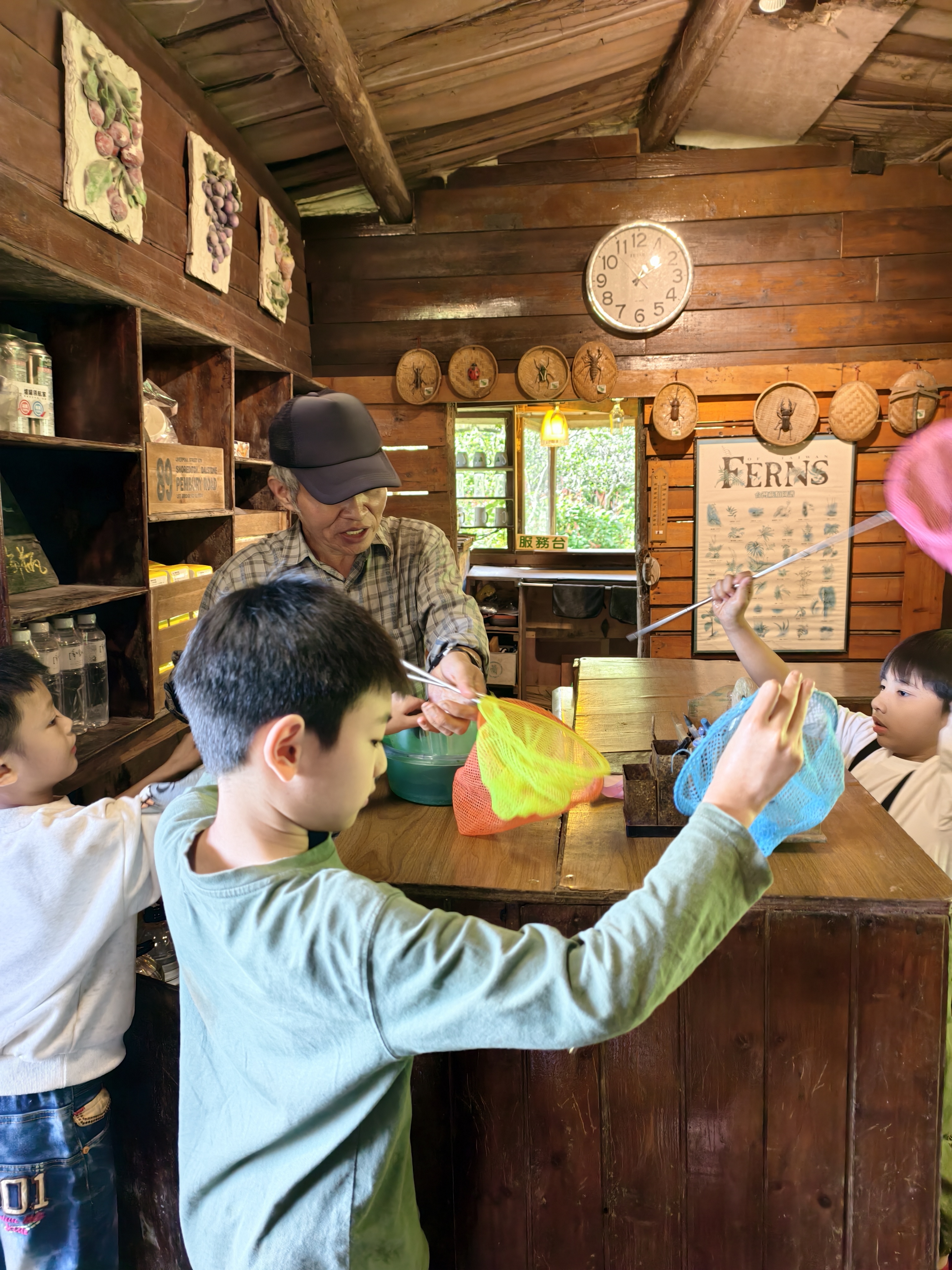 【台北士林景點】荷鋤茗園休閒農園|陽明山下的都市秘境,一日親子放電、烤肉土窯(需預約) - 第7張圖 【台北士林景點】荷鋤茗園休閒農園|陽明山下的都市秘境,一日親子放電、烤肉土窯(需預約)