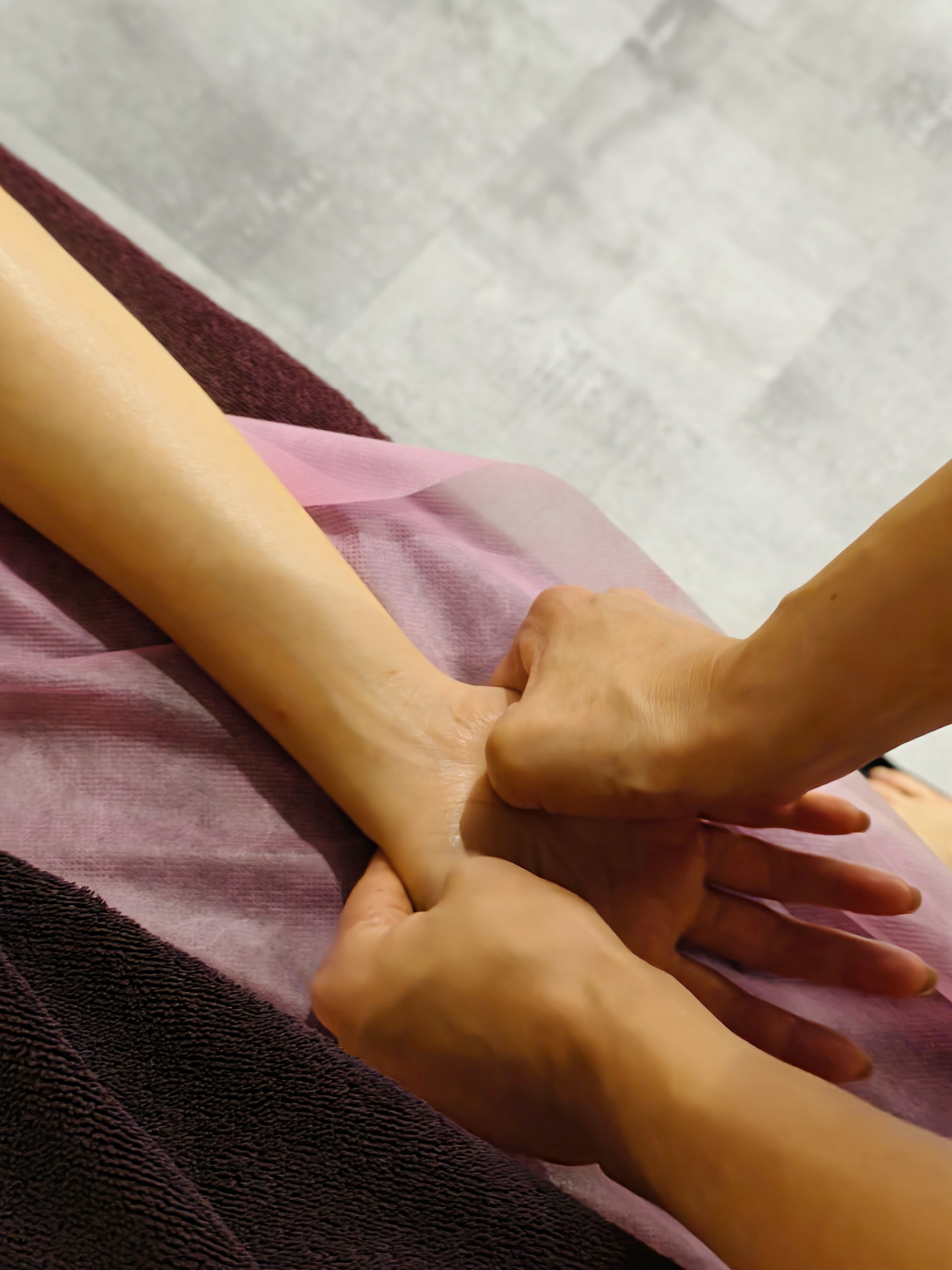 《新莊SPA推薦》媄麗有約SPA美妍館|精油占卜+深層按摩+體雕+岩盤浴,一次舒壓好舒服 - 第9張圖 《新莊SPA推薦》媄麗有約SPA美妍館|精油占卜+深層按摩+體雕+岩盤浴,一次舒壓好舒服