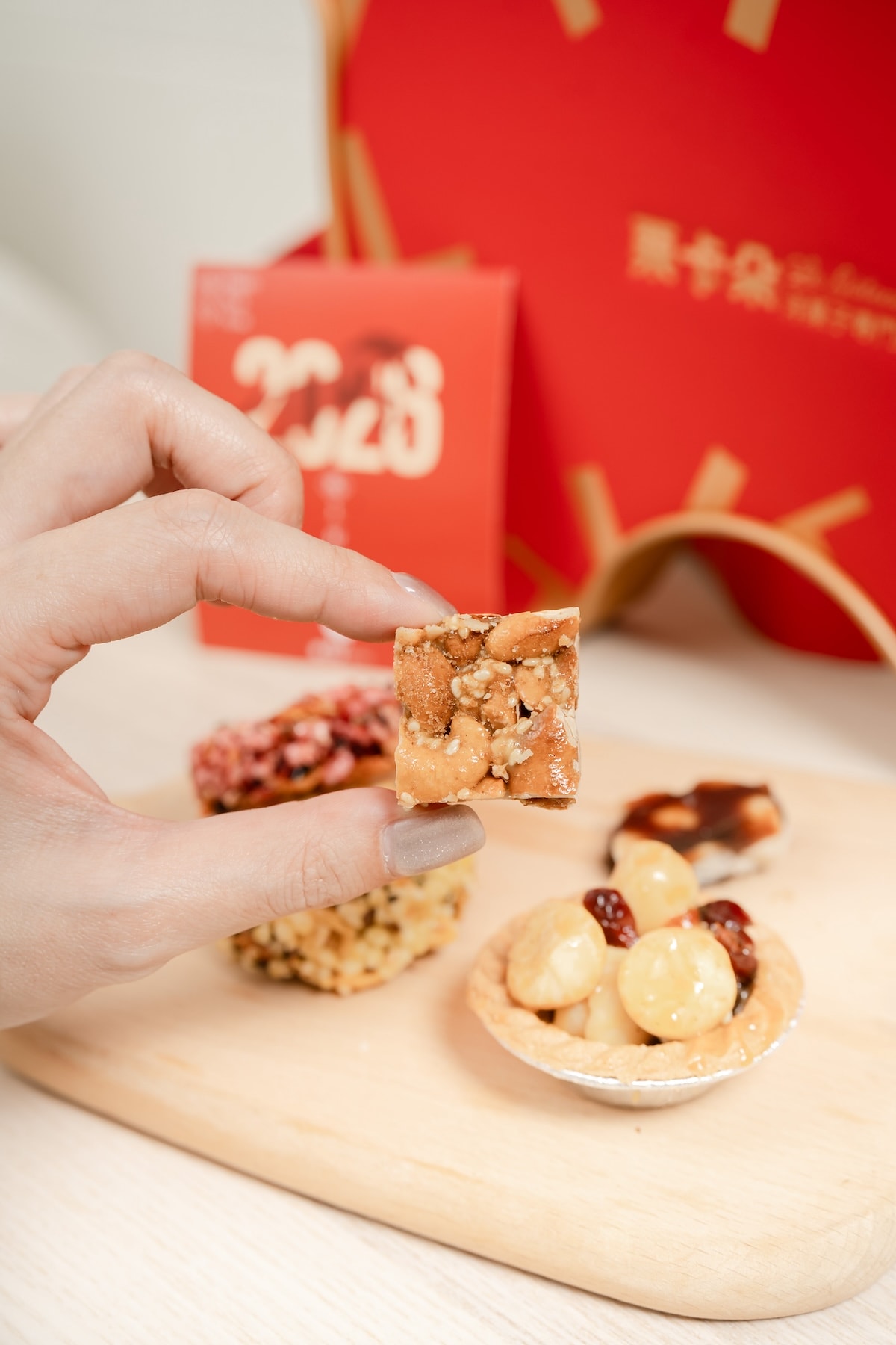 【2026 過年禮盒推薦】台南伴手禮『栗卡朵 Le Gateau 』年糖實吃心得，不黏牙手工年糖