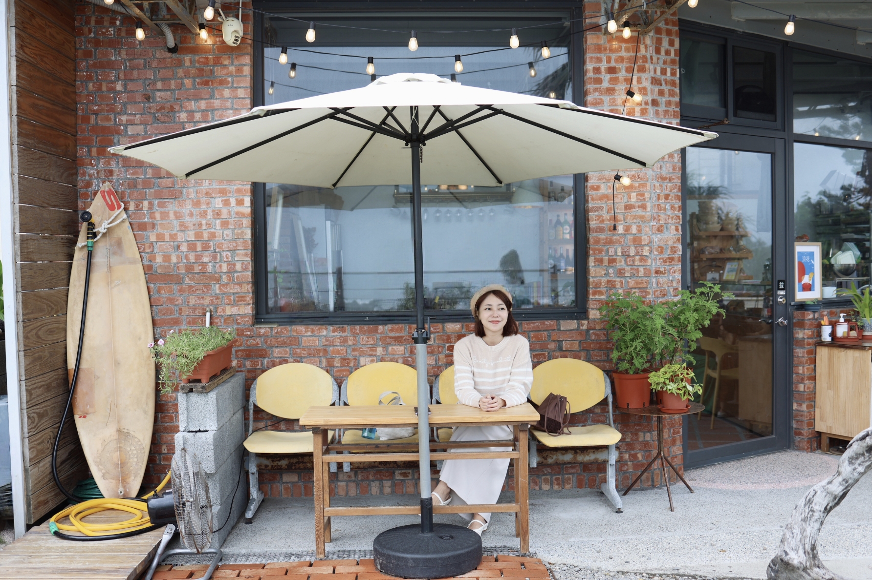 【宜蘭頭城咖啡廳】眺望龜山島『浪花點心』起司酸麵包超驚艷,海景第一排超chill - 第2張圖 【宜蘭頭城咖啡廳】眺望龜山島『浪花點心』起司酸麵包超驚艷,海景第一排超chill