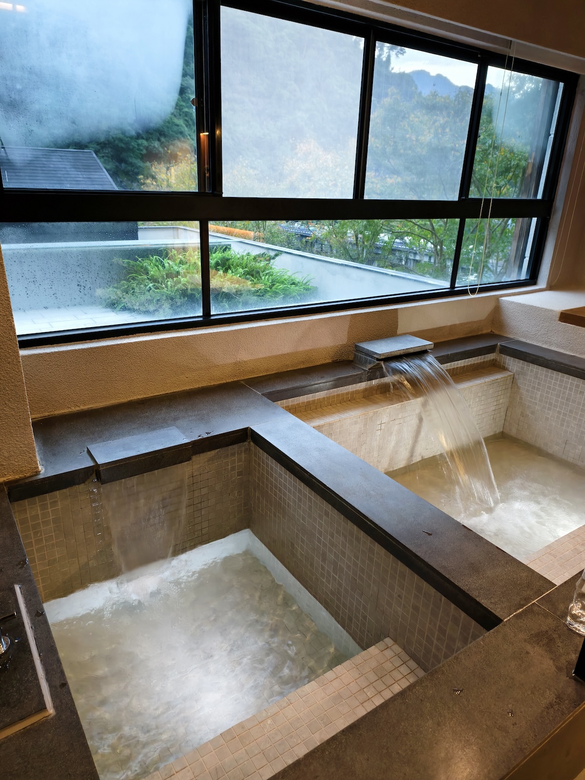 【烏來溫泉推薦】璞石麗緻溫泉會館湯屋和下午茶實訪,號稱烏來最美溫泉會館 - 第3張圖 【烏來溫泉推薦】璞石麗緻溫泉會館湯屋和下午茶實訪,號稱烏來最美溫泉會館