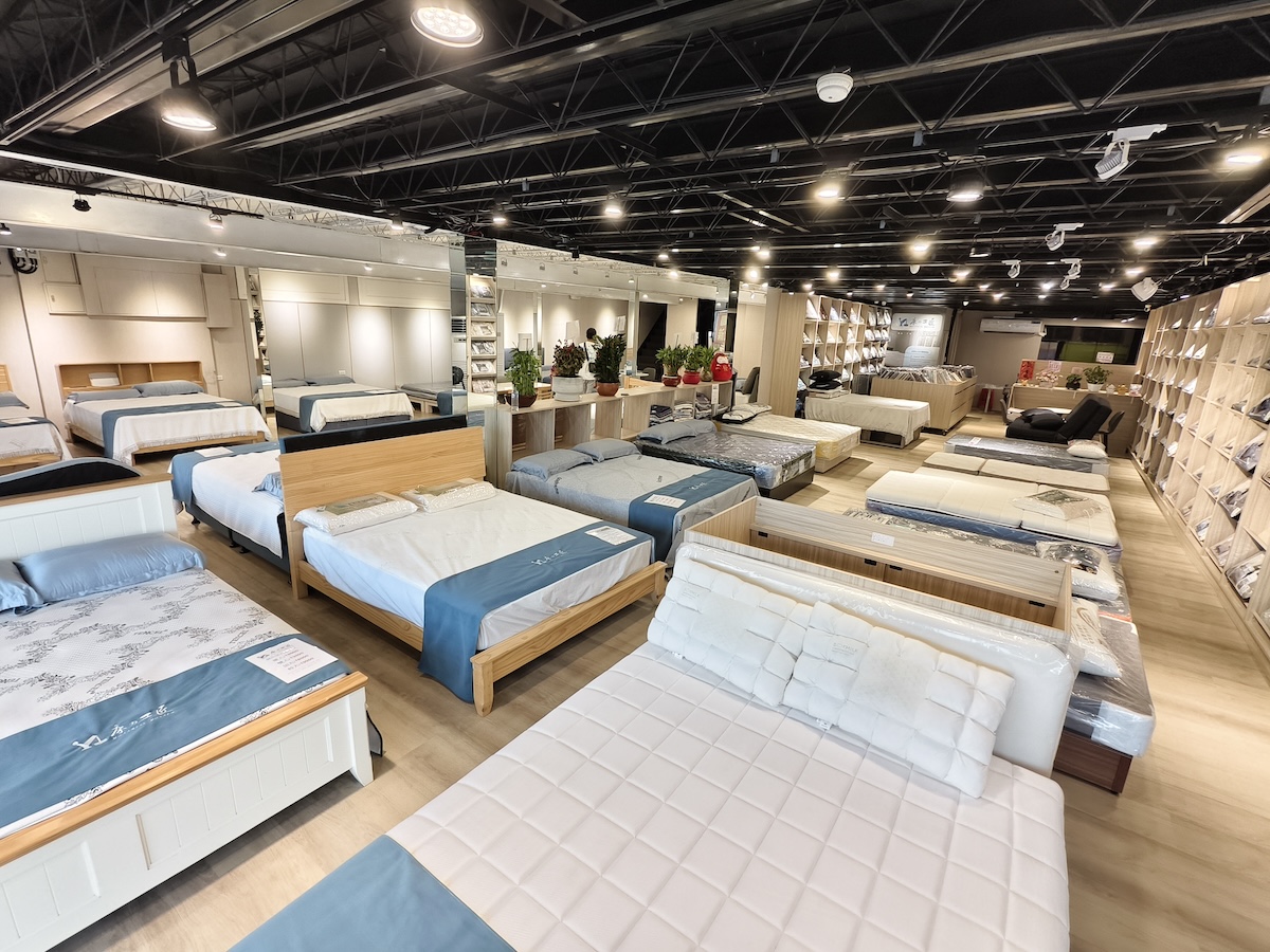 【新北床墊推薦】床的工匠土城店探店心得!附停車場、涼爽冷氣吹到飽、專人親切介紹,挑選夢幻床墊與優質寢具首選 - 第5張圖 【新北床墊推薦】床的工匠土城店探店心得!附停車場、涼爽冷氣吹到飽、專人親切介紹,挑選夢幻床墊與優質寢具首選